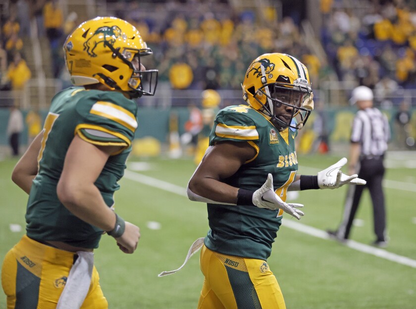 120422.S.FF.NDSUfootball