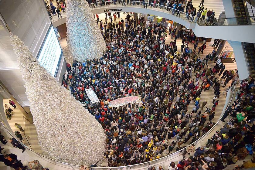 1391737+122114.N.STP_.PROTEST.jpg