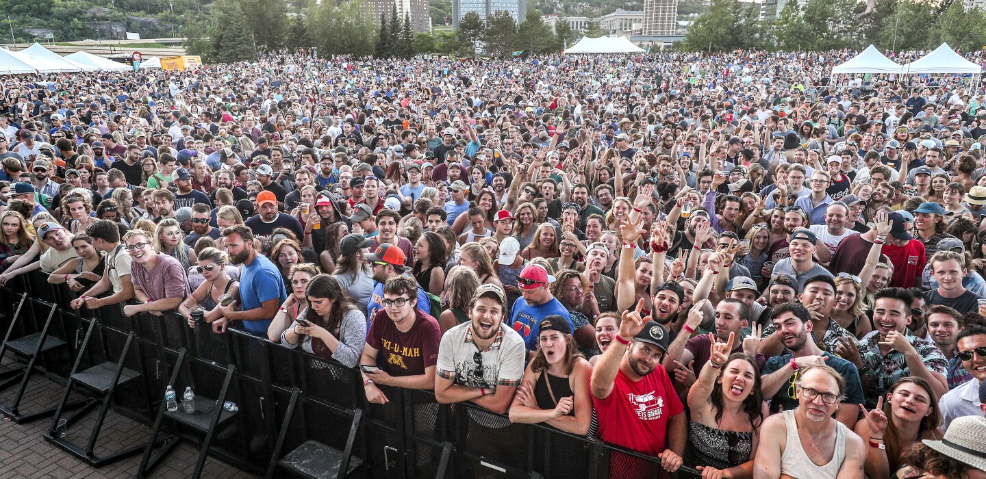 Photos Trampled by Turtles performs in Duluth Duluth News Tribune