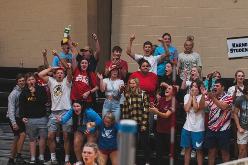 9-29-22VolleyballMitchellvsRoosevelt-54.jpg