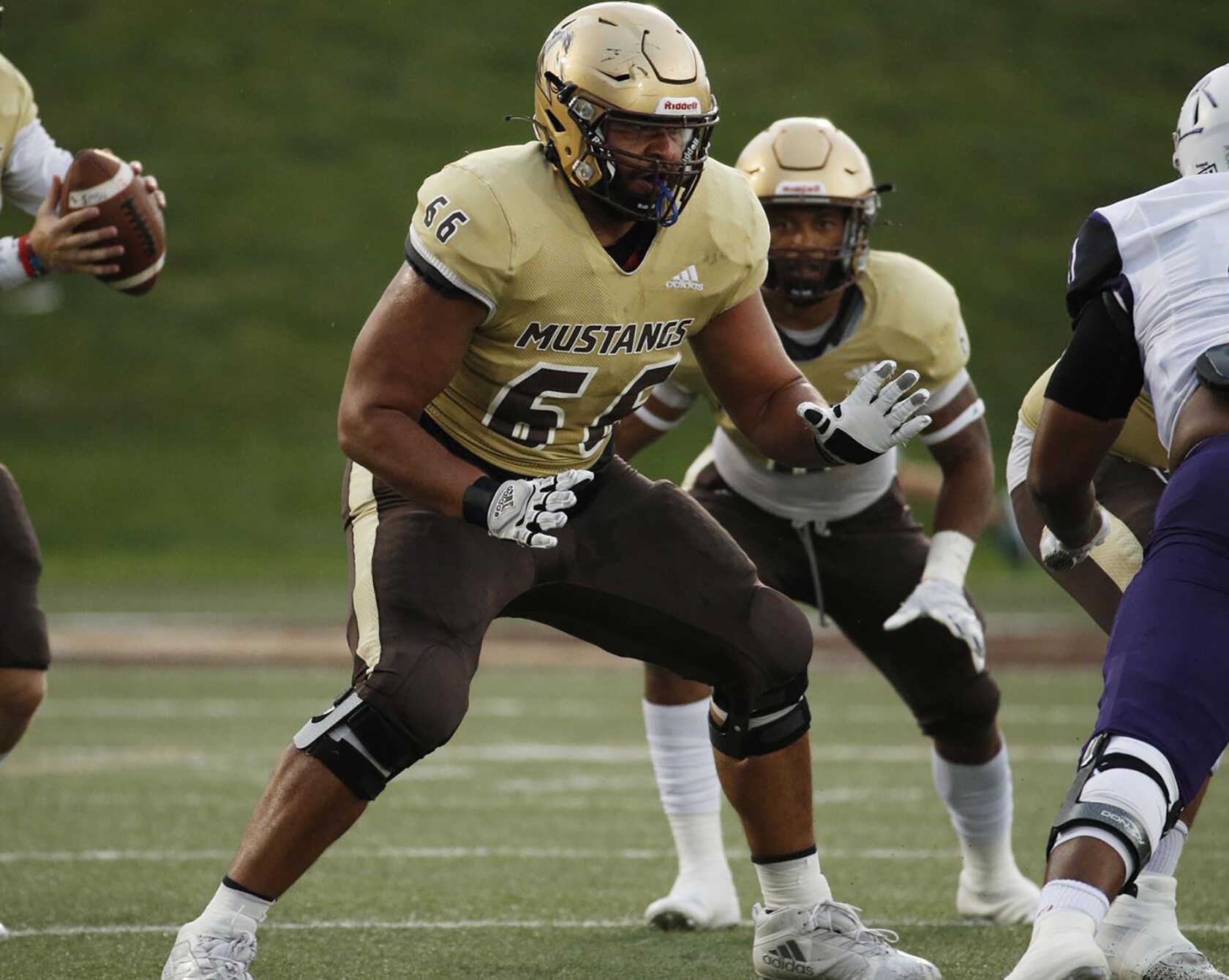 Carlton County, Dontcha Know Food trucks, festivals and football