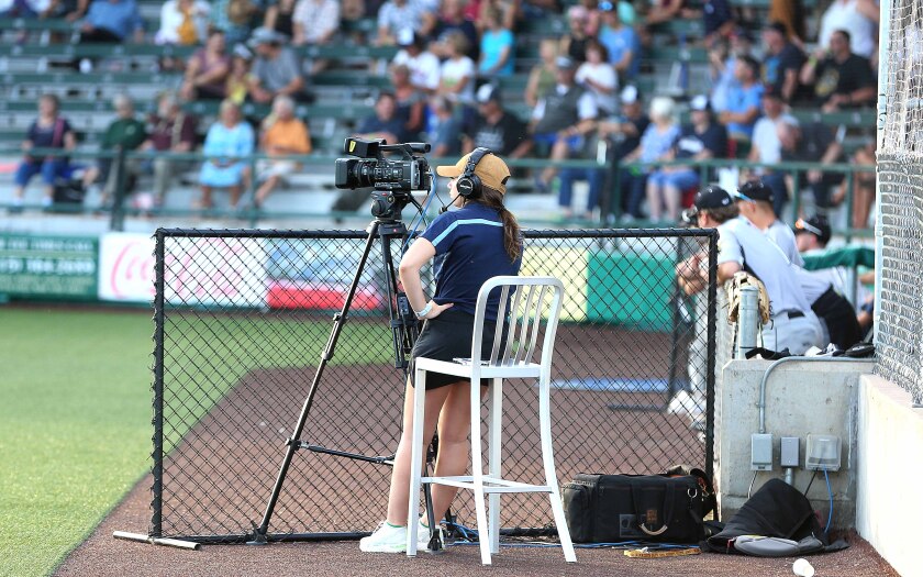 Duluth Huskies camera operator