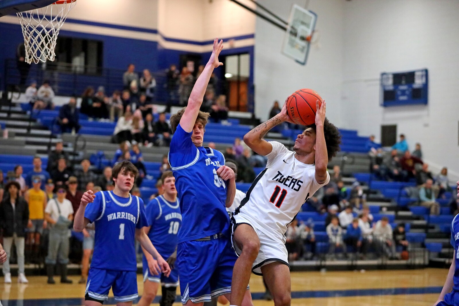 Brainerd boys basketball vs St Cloud Tech 01-21-22 Gallery