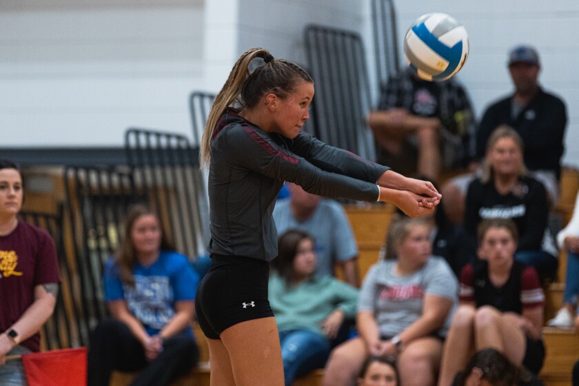 9-15-22PrepVolleyballCorsica-StickneyvsEthan-26.jpg
