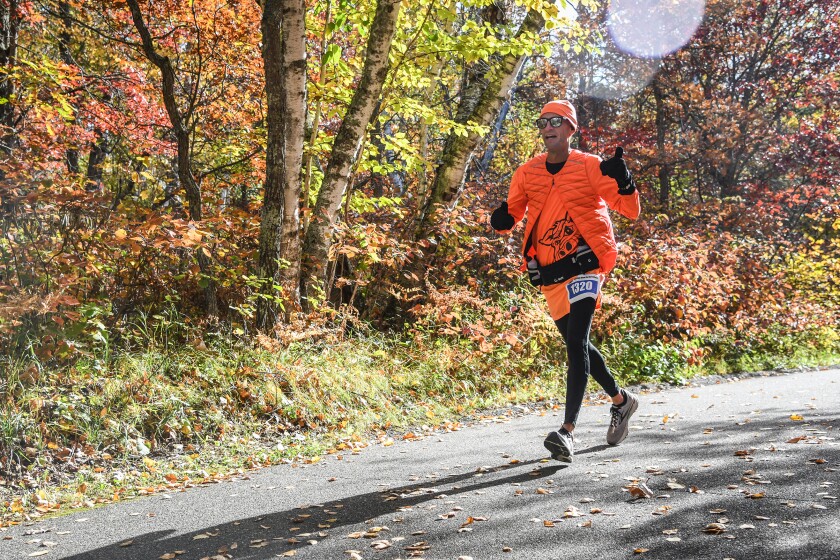 101222.N.BP.BLUEOXMARATHON 4.jpg