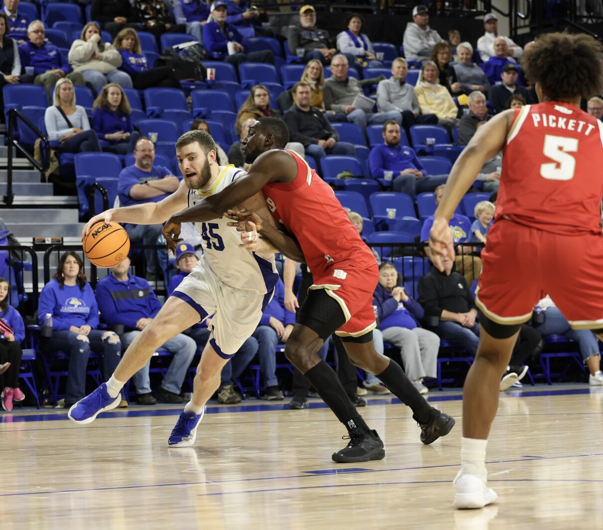 Oscar Cluff goes off as South Dakota State hammers Denver in Summit opener Oscar Cluff goes off as South Dakota State hammers Denver in Summit opener