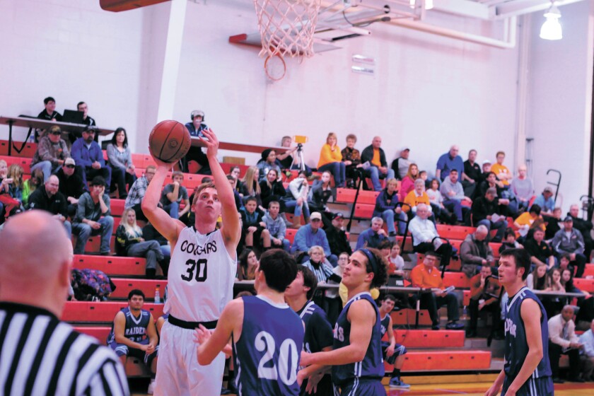 2206274+1216 HR basketball.jpg