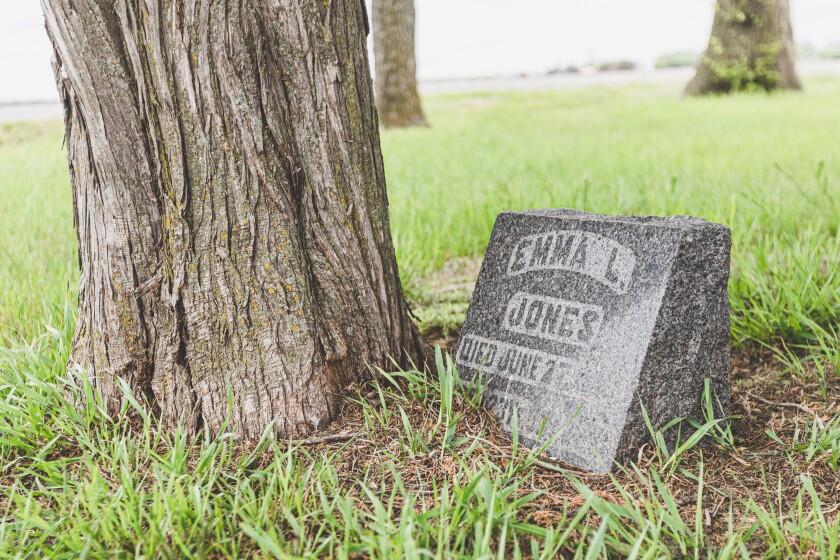 MtVernonCemetery-3.jpg