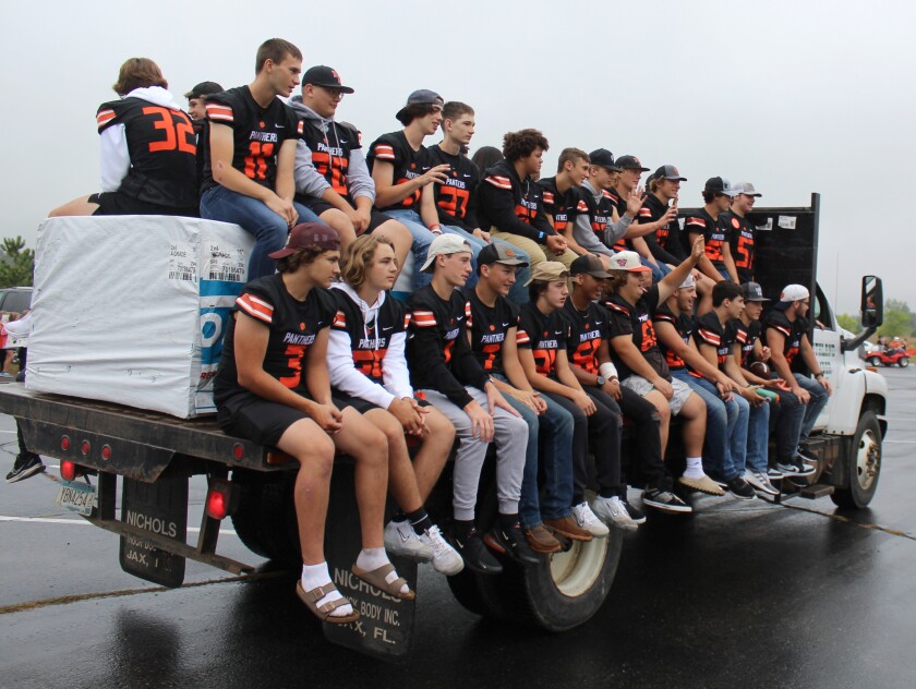 092122.N.PRE.PRFootballTeam6174.jpg