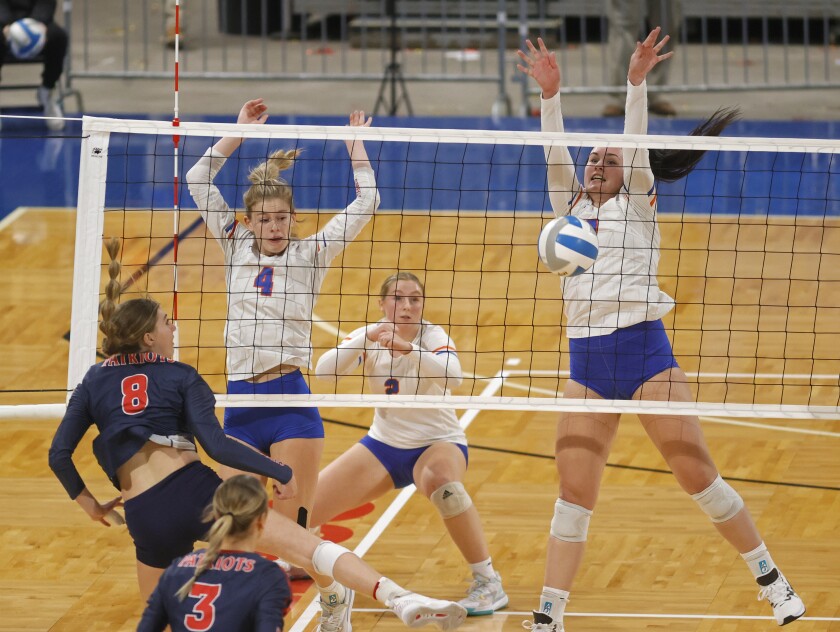 111822.s.ff.ND.VB.WFSheyenne