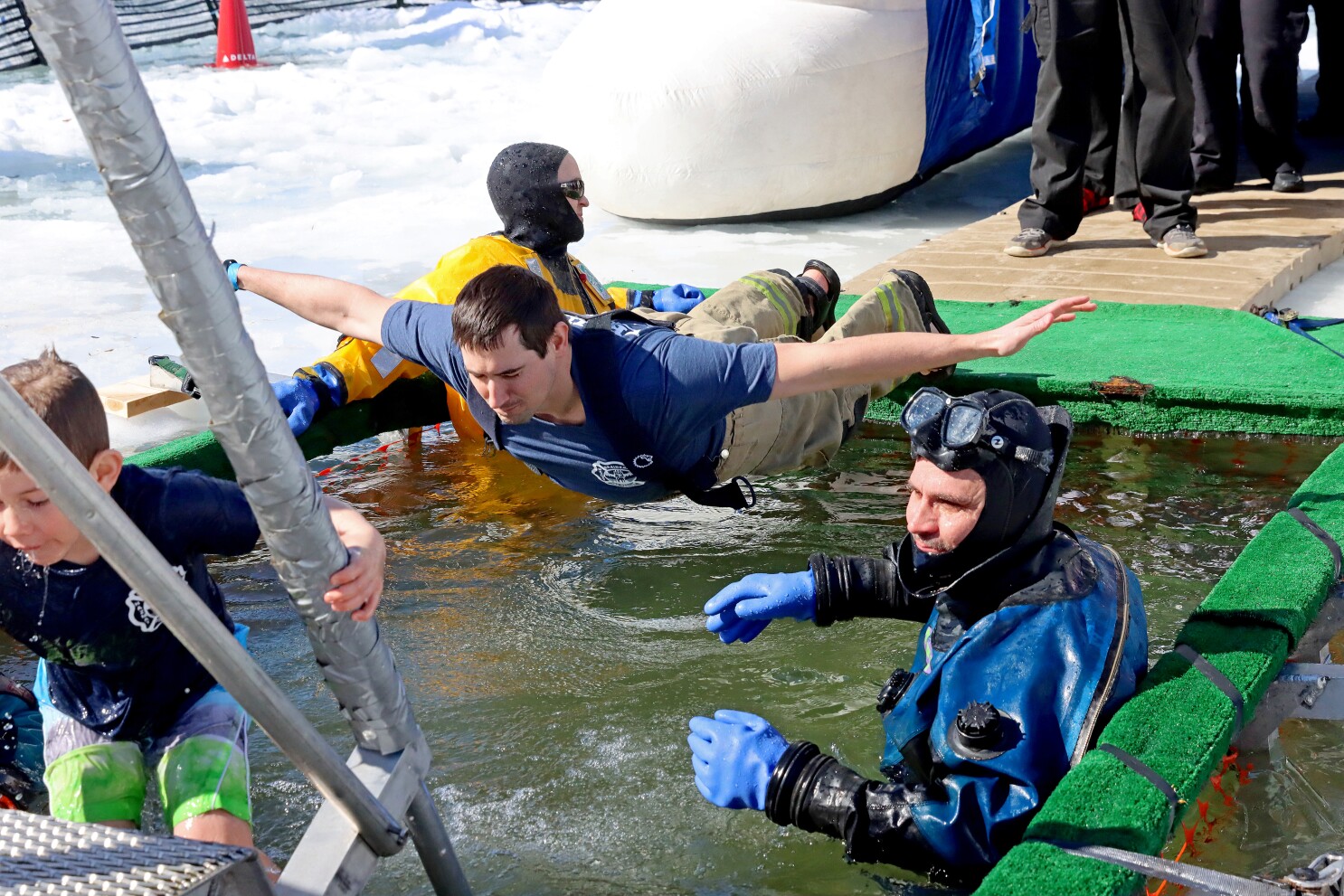 Balmy weather greets Polar Plunge participants - Brainerd ...