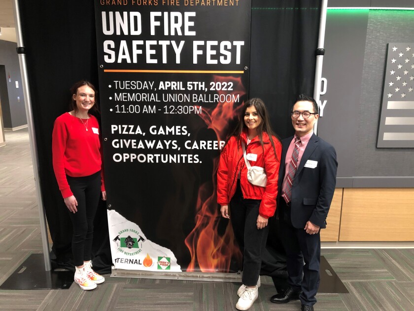 UND FIRE2.jpg
