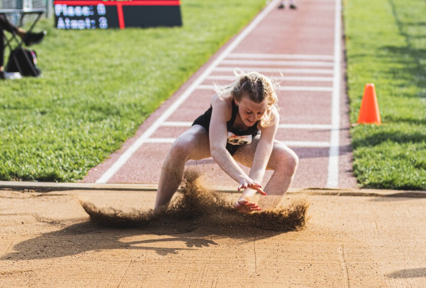 2022DakotaRelays-60.jpg