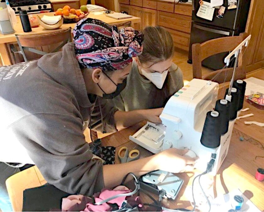 Brooke Burch sewing class 02.jpeg