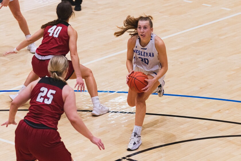 12-3-22DWUBasketball-17.jpg