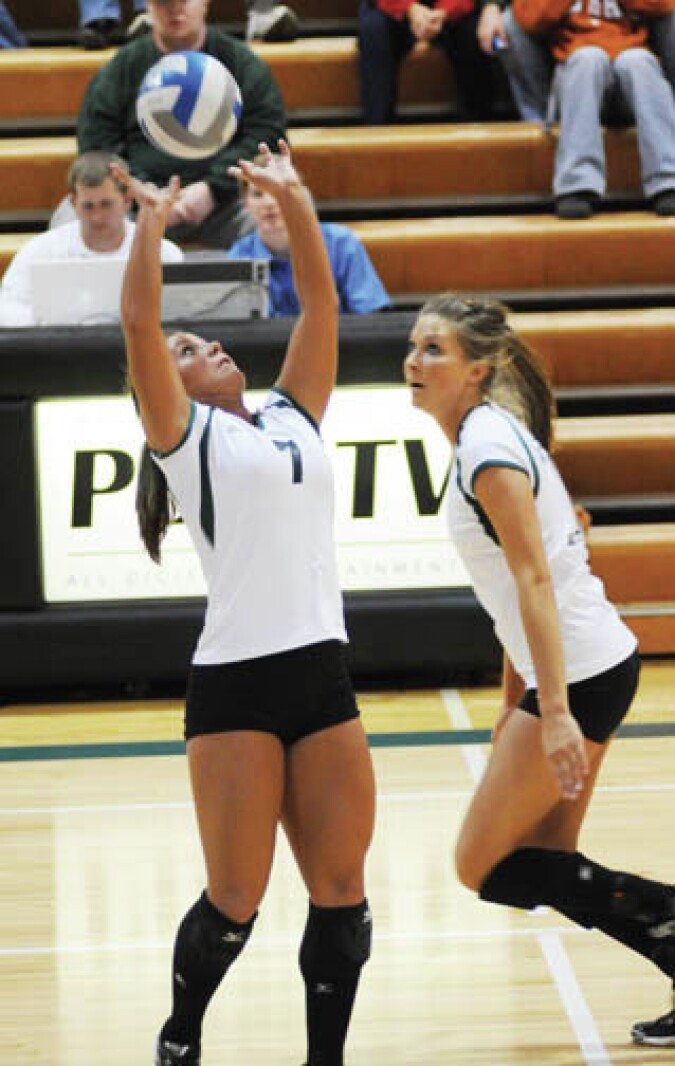 BSU volleyball team loses heartbreaker to Mavericks