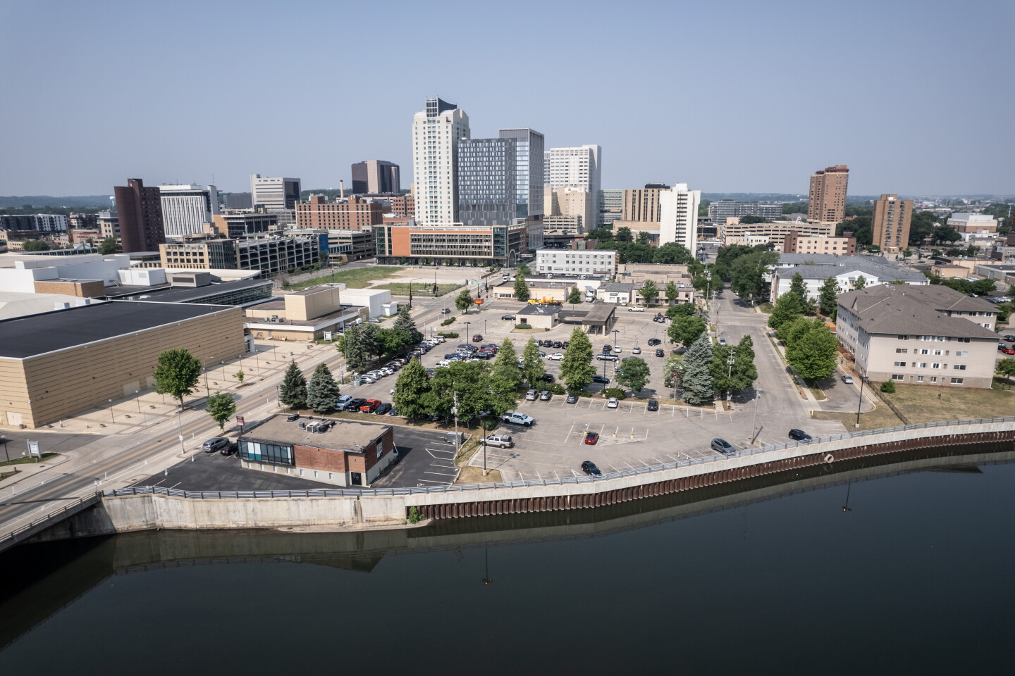 Requested zoning change will make way for 14-story apartment tower on ...