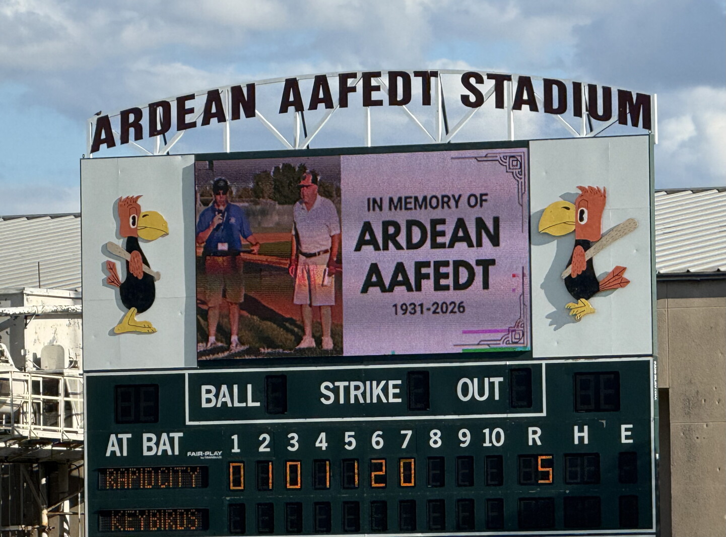 Aafedt remembered, Coyotes honored in action-packed Keybird opener