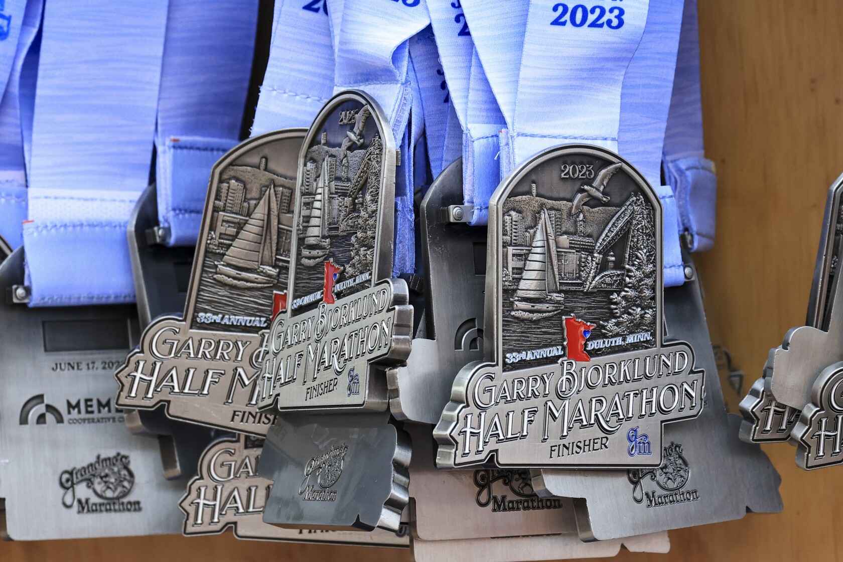 Photos from the finish line on Grandma's Marathon Saturday - Duluth ...