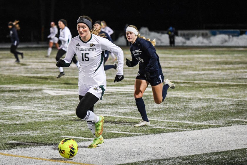 111622.S.BP.BSUWSOC Allyson Smith.jpg