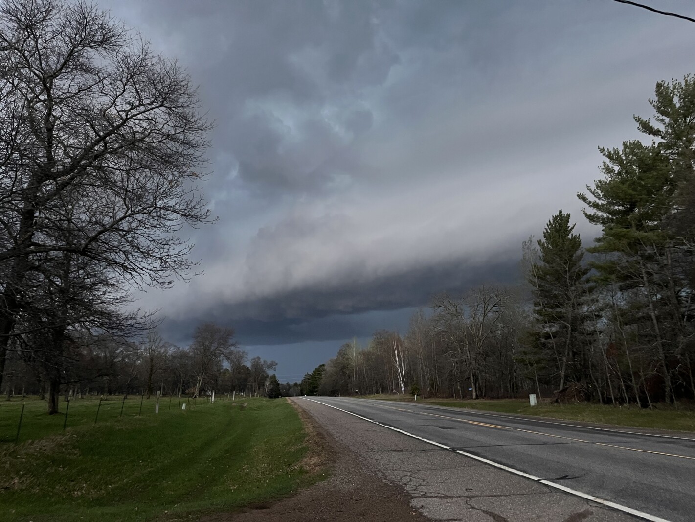 Clouds accompanying severe weather on May 12, 2022 in central Minnesota