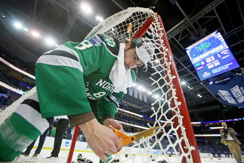 2616204+UNDhockeyspecialQuinnipiac.56.jpg