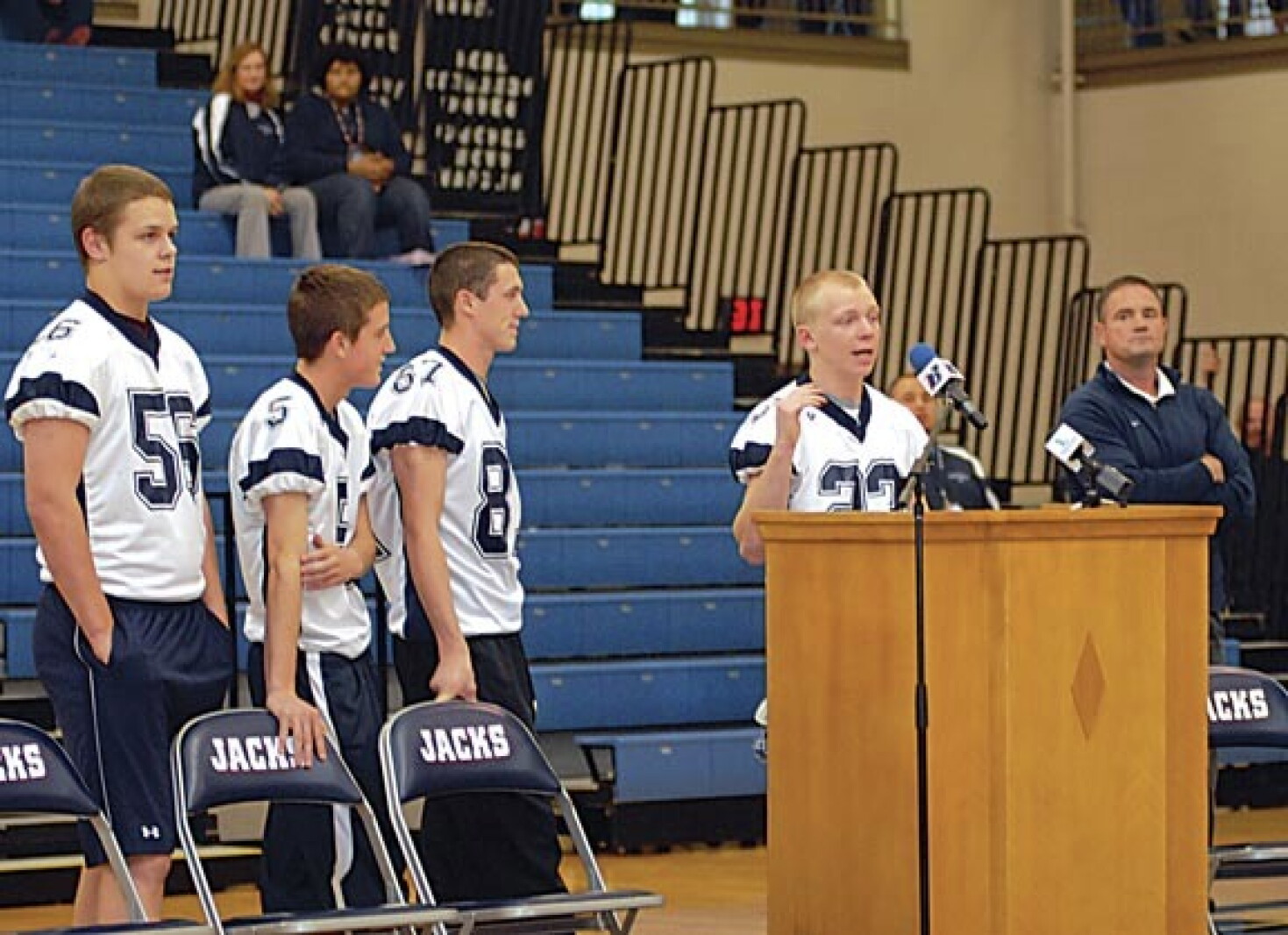 Bemidji High School football team set to face Rogers in state