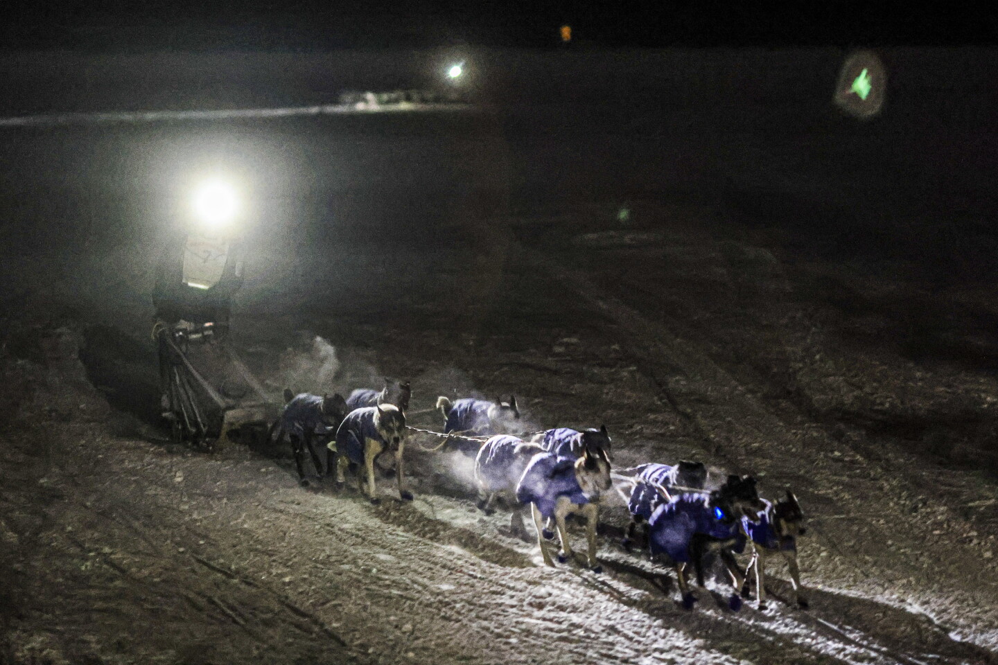 Posto de controle noturno na trilha Beargrease