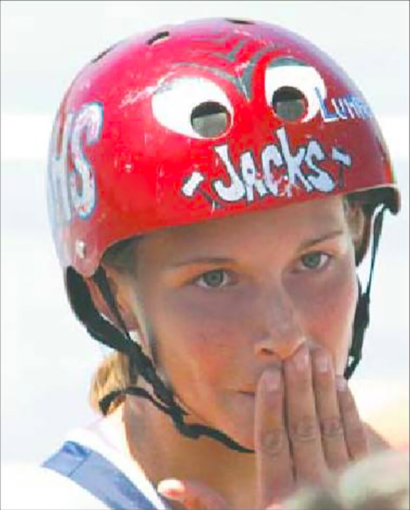 060620.S.BP.GIRLSTRACK Andrea Smith reaction.jpg