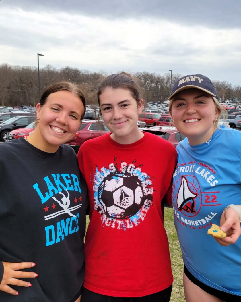 Track and field: Lakers sail to True Team State berths; boys and girls ...