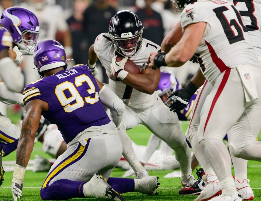 STP-L-jea-25-VIKINGS_ATLANTA-091.jpg
