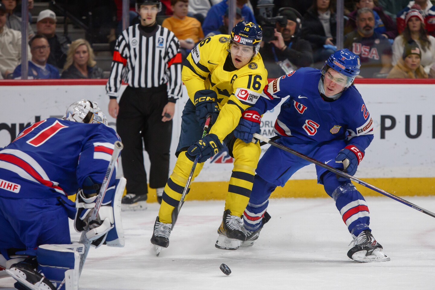 USA vs. Sweden World Junior Hockey