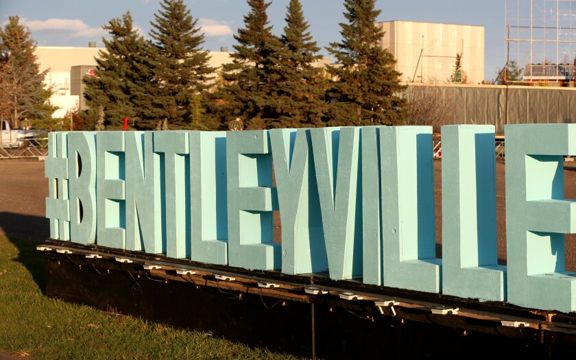 Reused110521N.bentleyvillesetup.C09.jpg