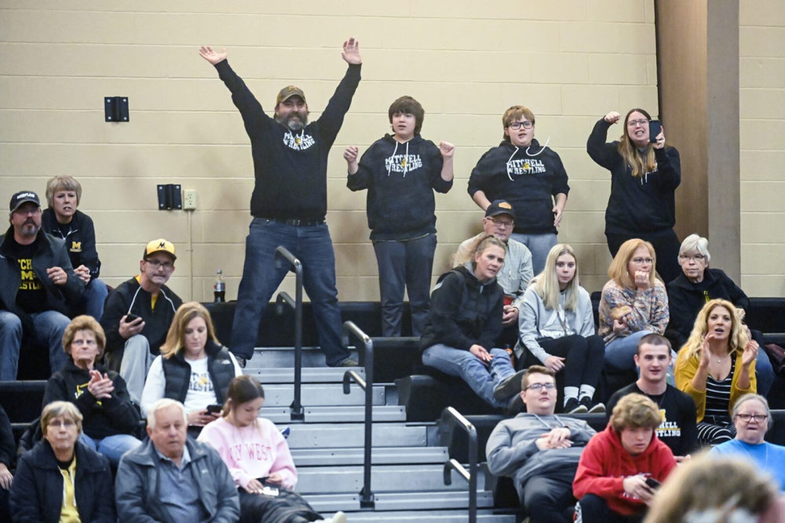 010122.KernelWrestling26.jpg