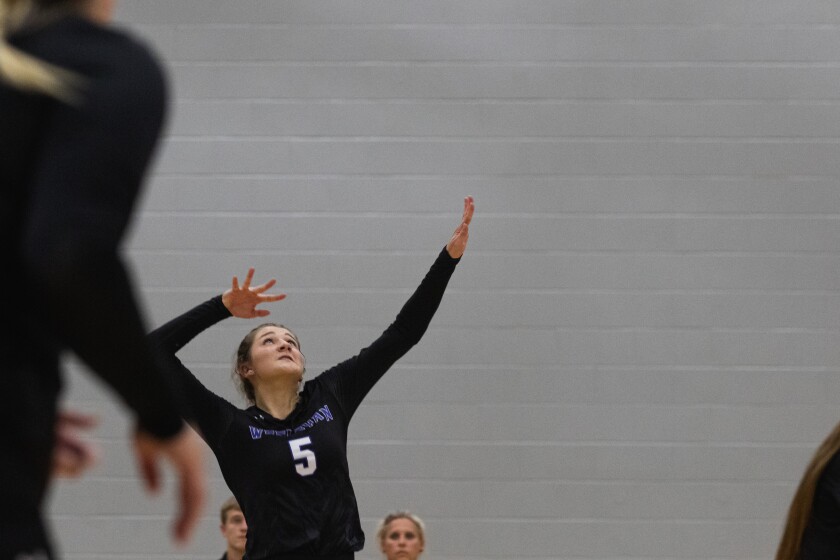 9-14-22VolleyballNorthwesternvsDWU-21.jpg