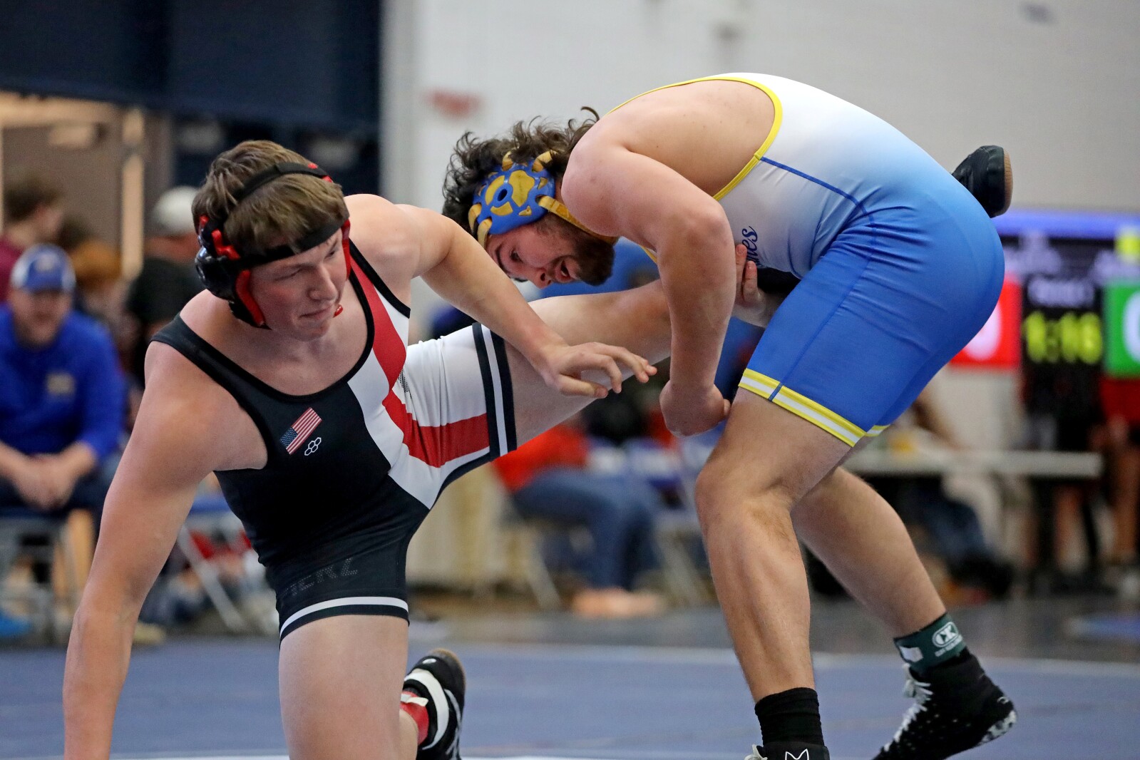Pierz's Wyatt Dingmann wrestles Koby Endres of Wadena-Deer Creek during the Paul Bunyan Invite on Friday, Dec. 9, 2022, at Brainerd High School.
