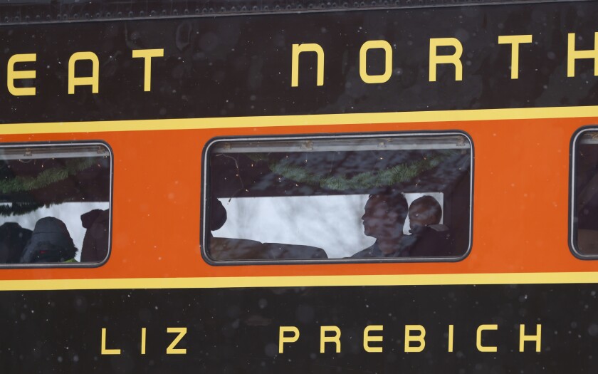 112721.N.DNT.TREETRAIN.C07.jpg