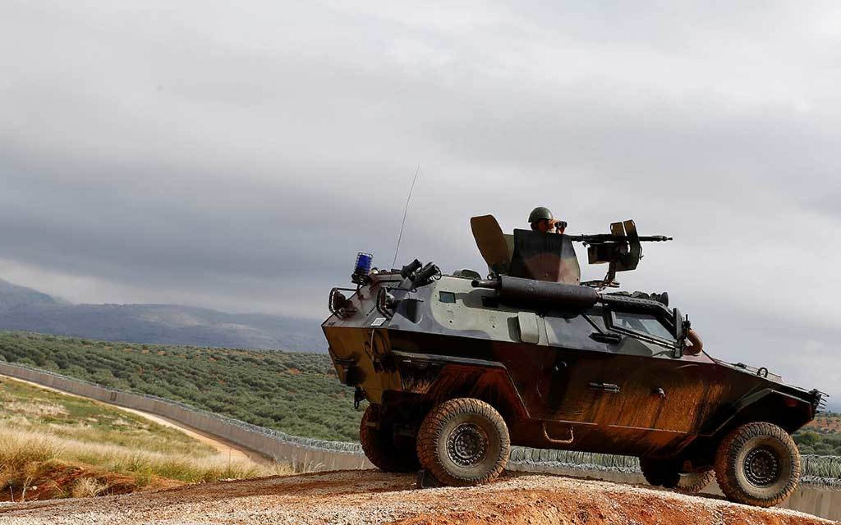 Sources: Turkish military deploy tanks, military vehicles to Iraqi ...