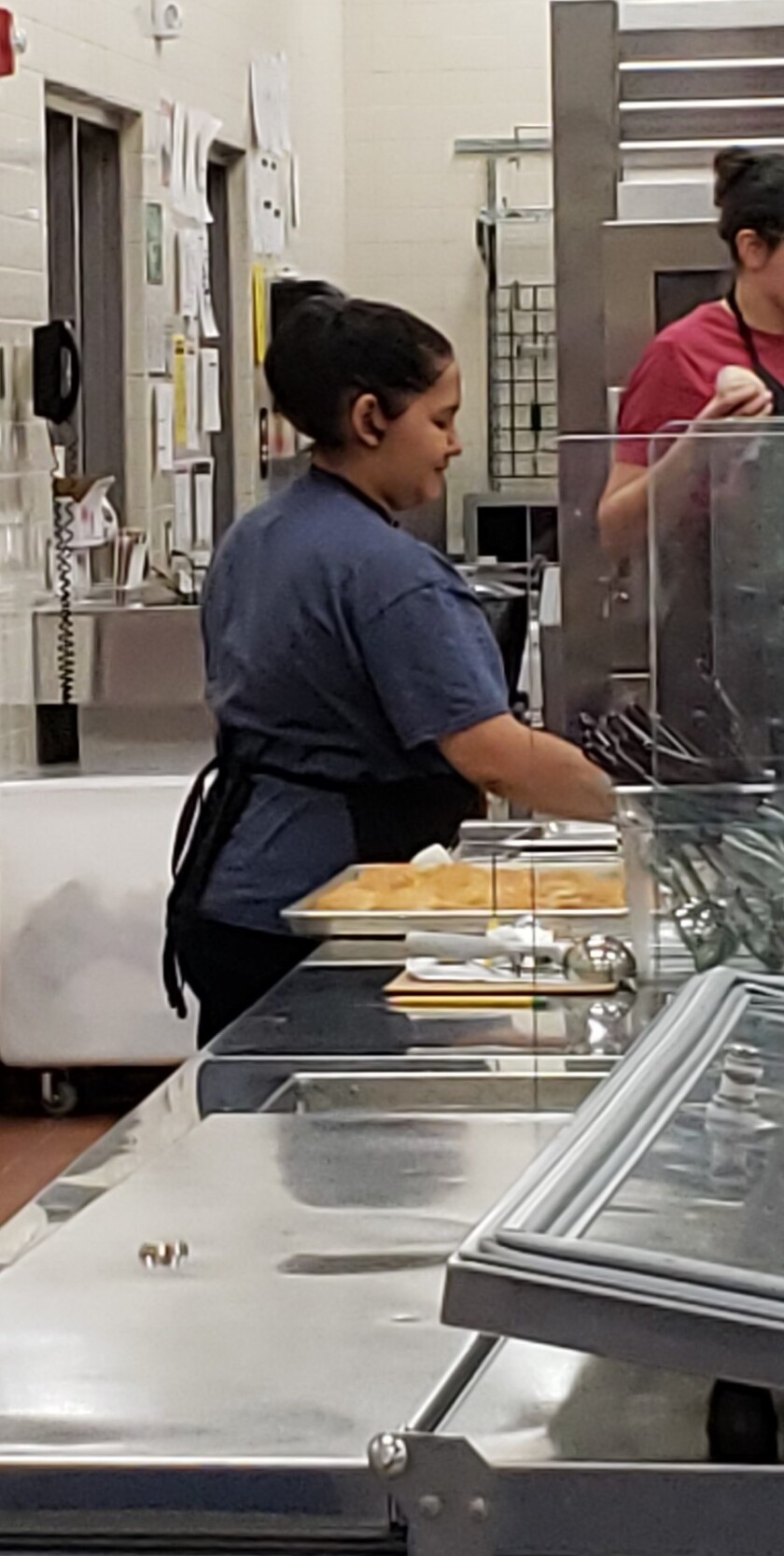 111121.N.WCT.SchoolLunchVols.02.jpg