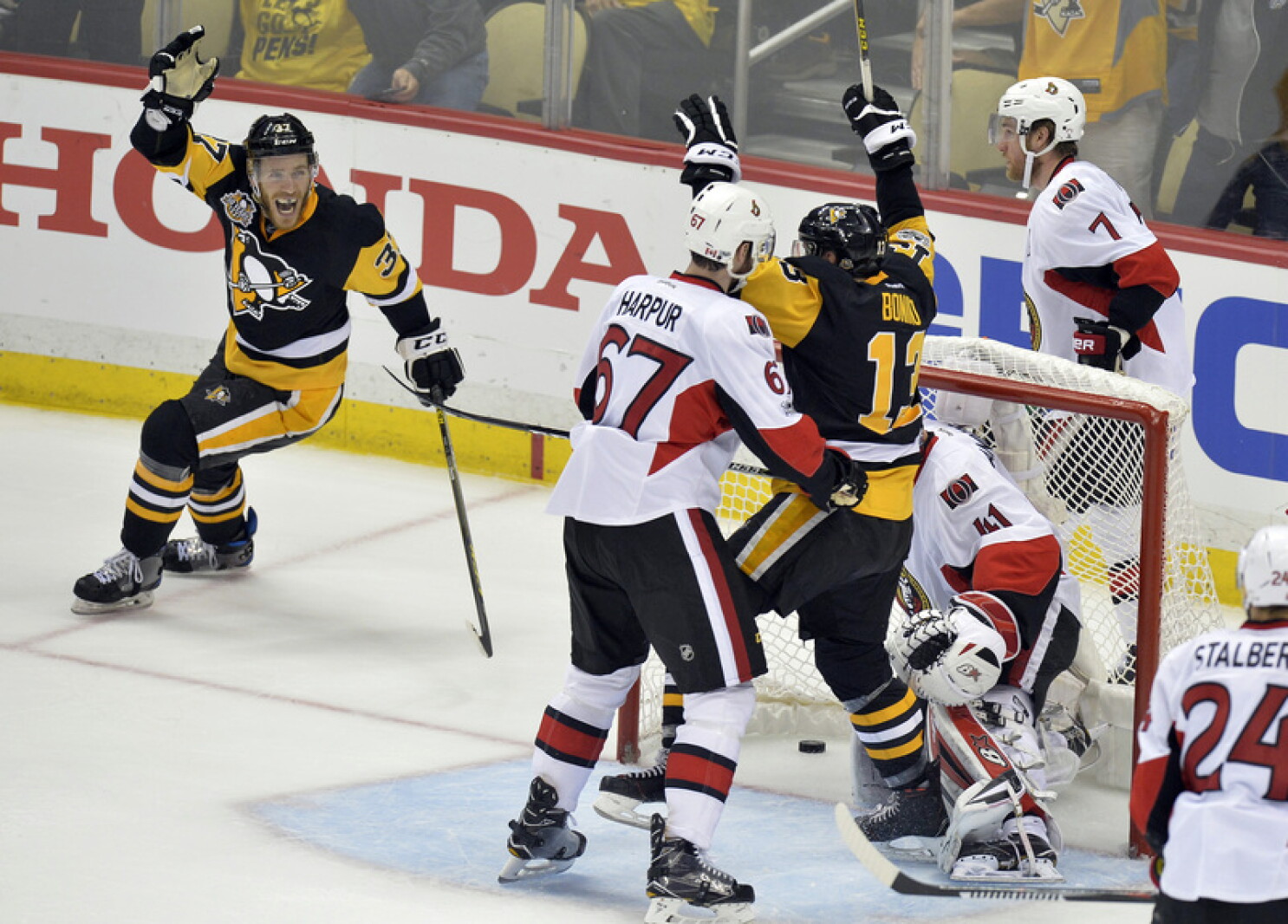 How Carter Rowney became a key player in the Stanley Cup playoffs for ...