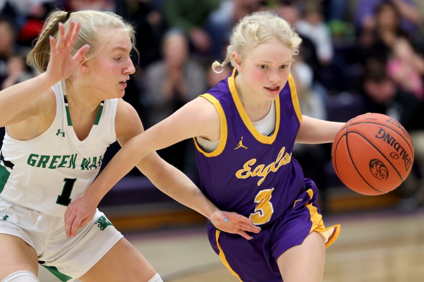 East Grand Forks pulls ahead early, downs Sacred Heart 62-31 in girls ...