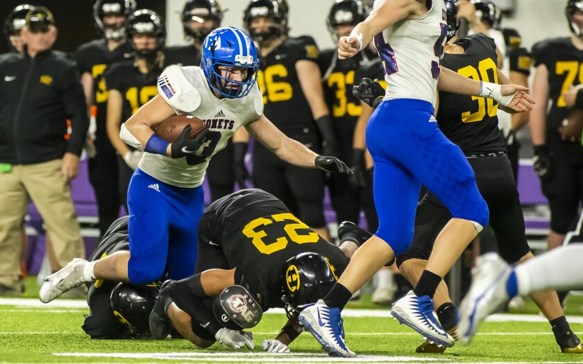 112621-k-m-football-2792.jpg