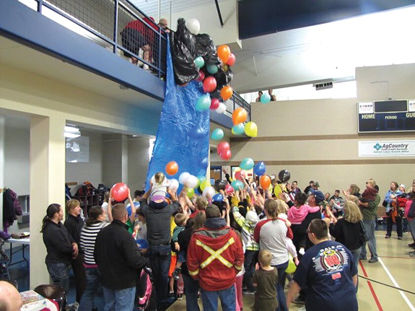 422336+12-22-new-years-bash.jpg