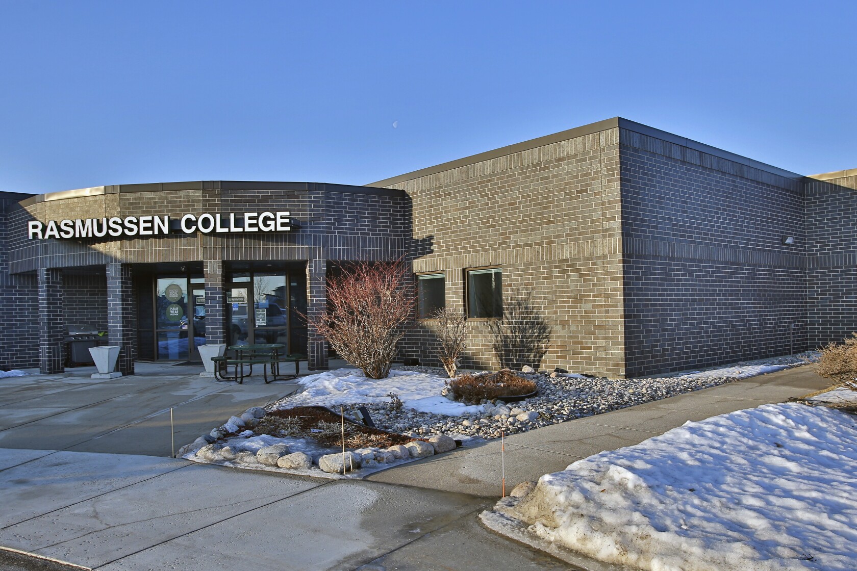 Rasmussen College celebrates recent transition to Rasmussen University