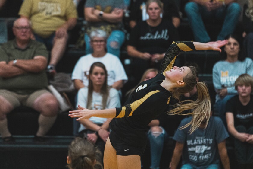 9-29-22VolleyballMitchellvsRoosevelt-49.jpg