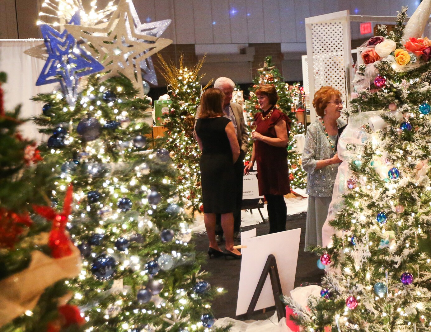 Photos Hiawatha Homes Festival of Trees Post Bulletin Rochester