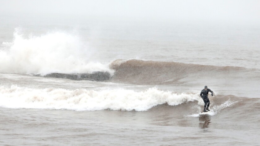 112819.n.dnt.Surf2.jpg