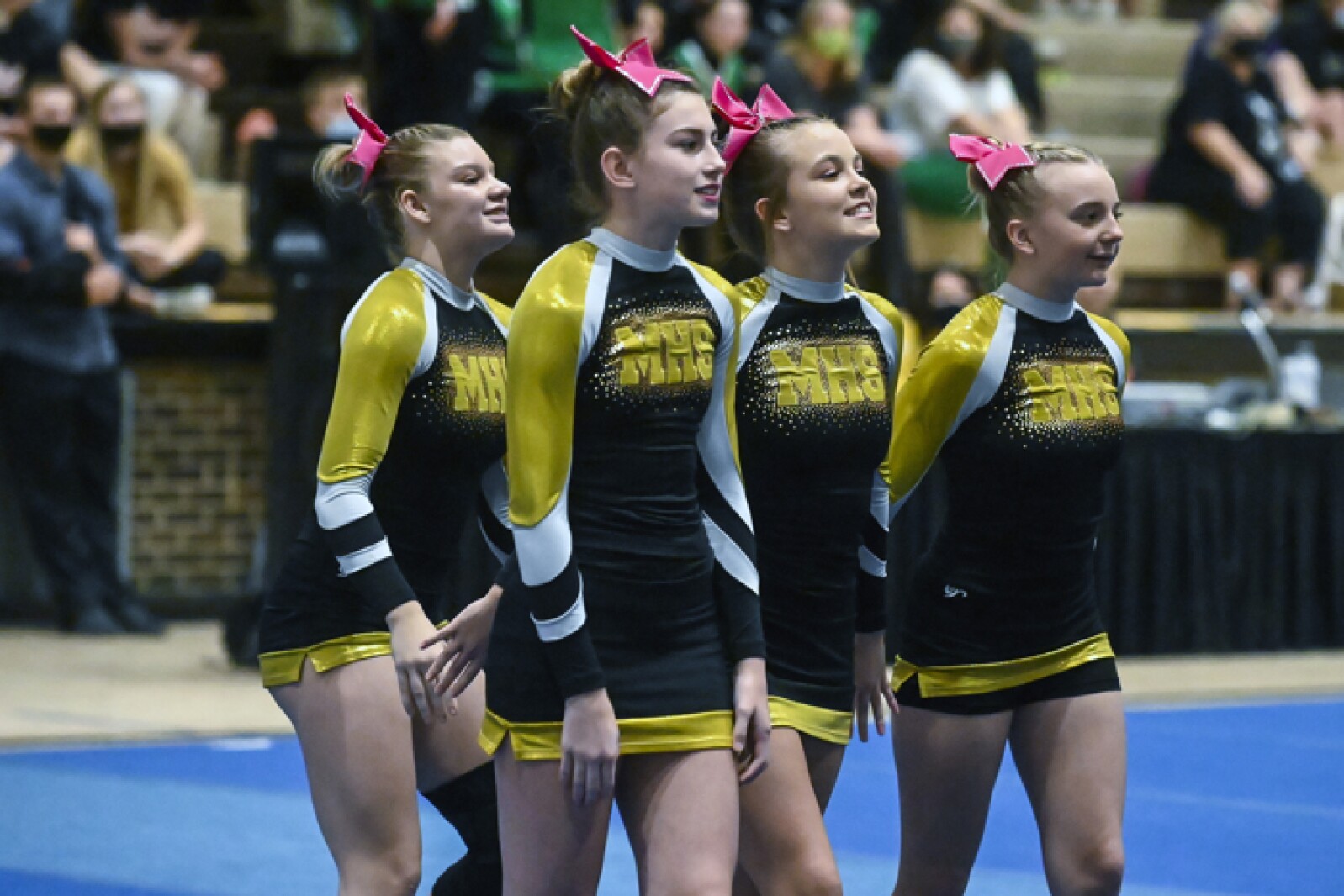 100621.Cheer13.jpg