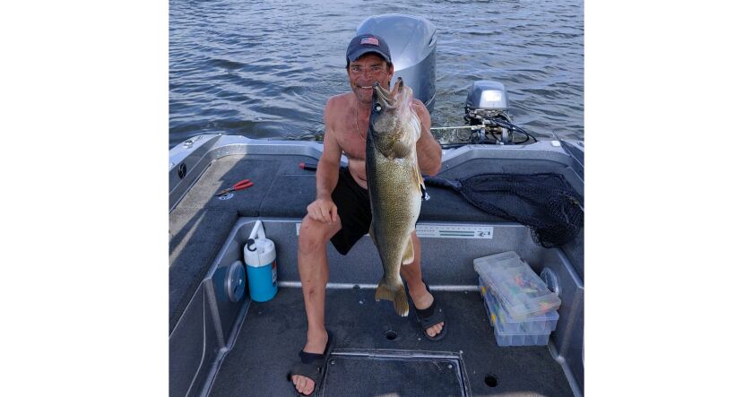 Larry Jahnke walleye.jpg