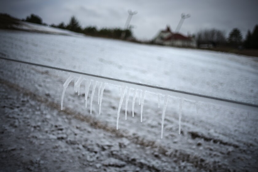 02 111821-STEEPLECHASE-TUBING-1007410.jpg